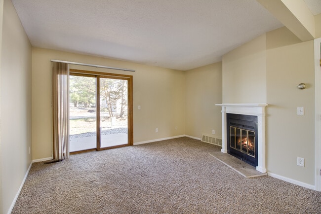 Building Photo - 2196 Regency Dr