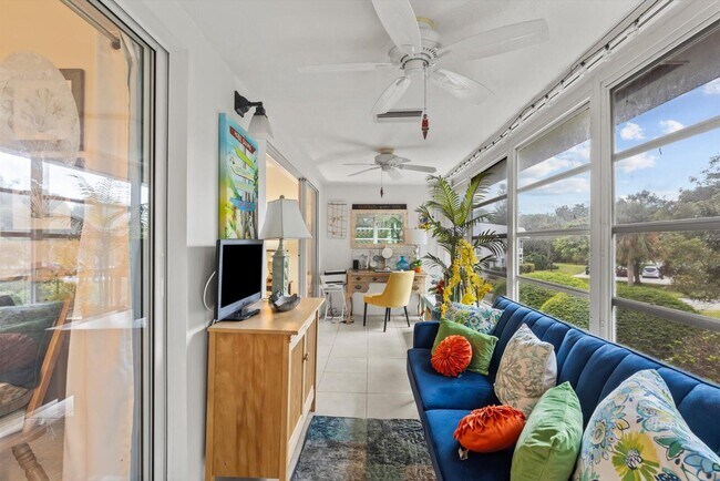 Building Photo - 2929 SE Ocean Blvd