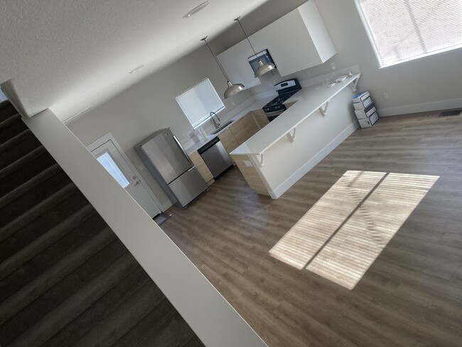 Building Photo - 36 S Park St