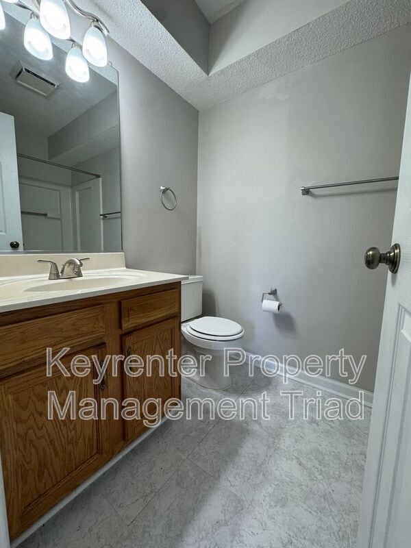 Building Photo - 3646 Morris Farm Dr