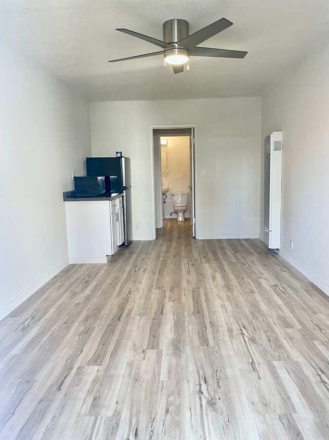 Building Photo - 1661 Sawtelle Blvd