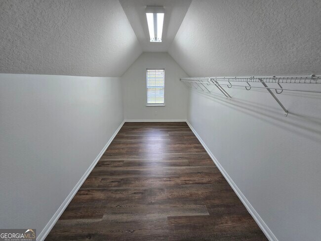 Building Photo - 110 Pine Bluff Blvd W