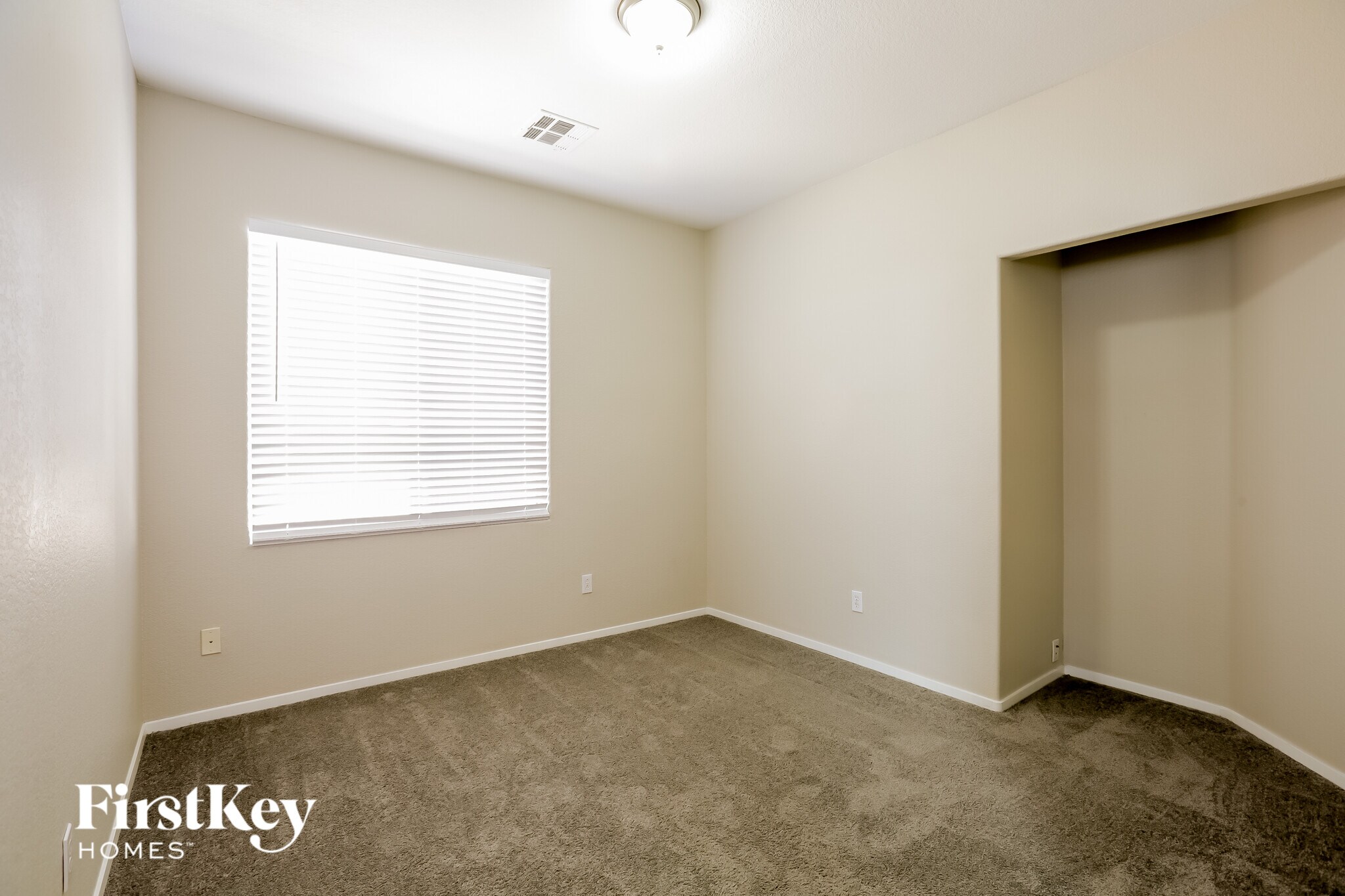 Building Photo - 6339 Hamilton Grove Ave