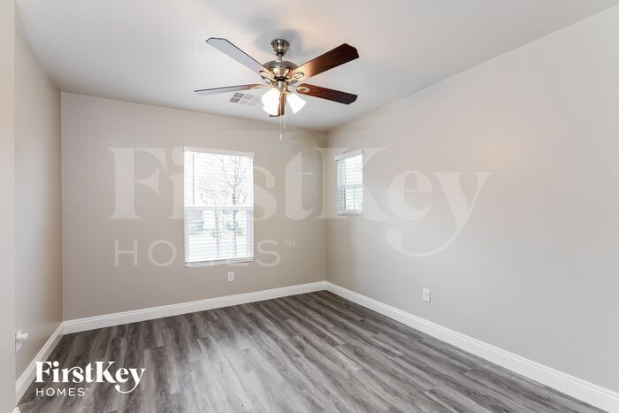 Building Photo - 11036 Camden Bay St