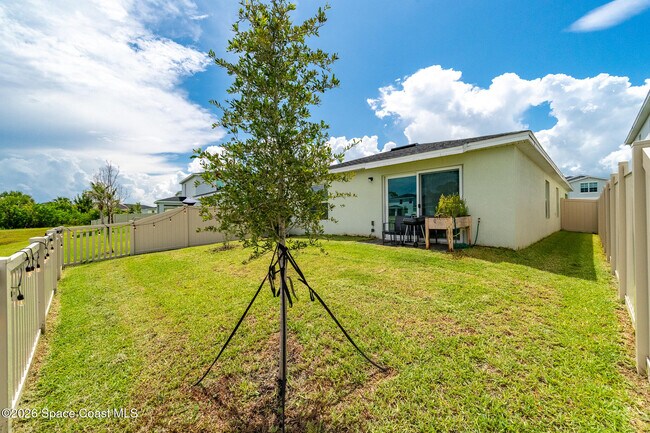 Building Photo - 1328 Colebrook Cir SW