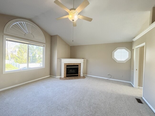 Building Photo - 10152 Snow Iris Way