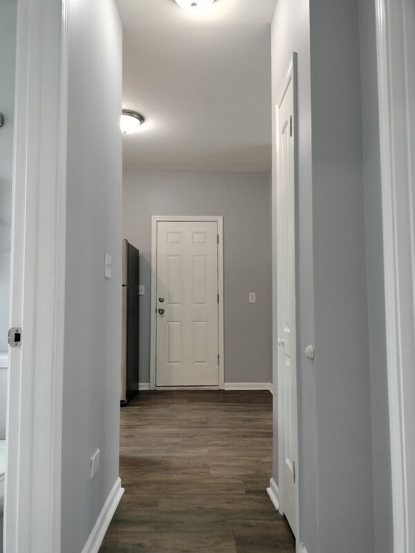 Building Photo - 6601 S Green St