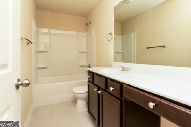 Building Photo - 2260 Clapton Ct