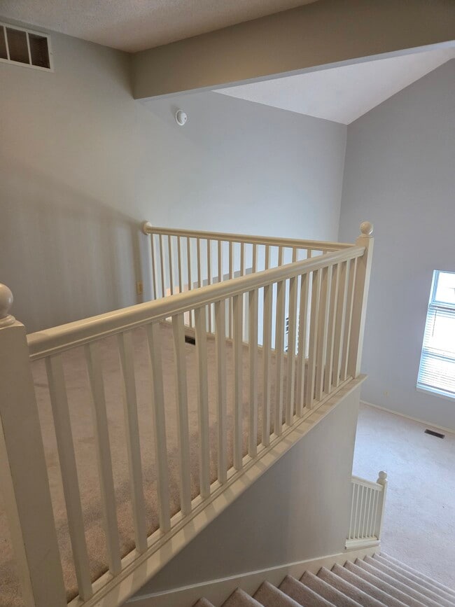 Loft - 2120 S Azalea Ln