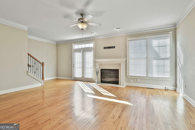 Building Photo - 205 Lexington Village