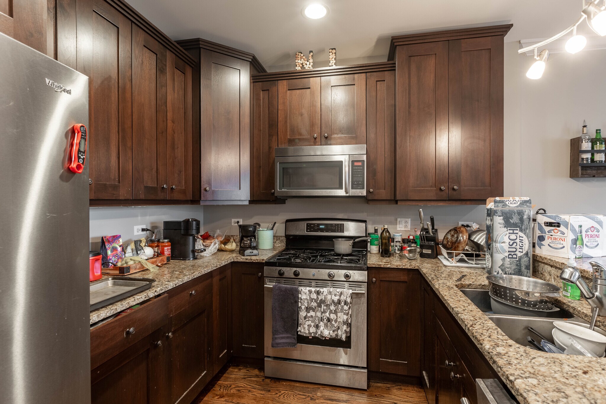 Building Photo - 1138 W Diversey Pky