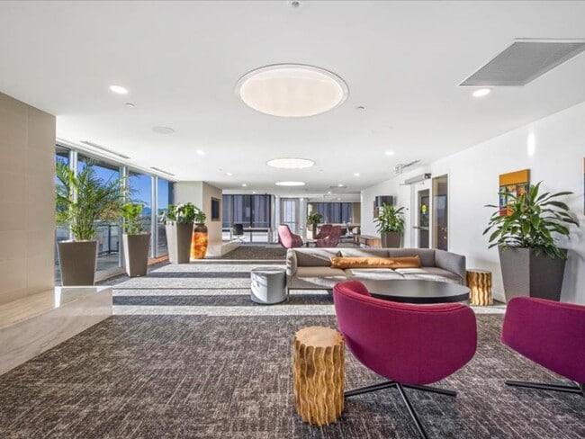 Building Photo - Luxury High Rise Condo Available 7/1/25