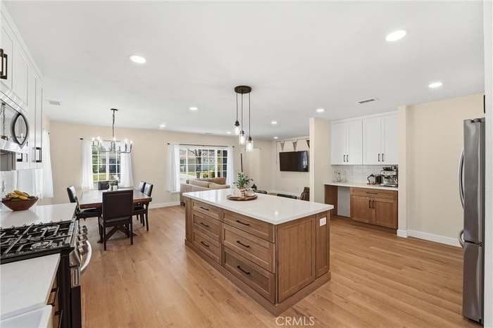 Building Photo - 329 Catalpa Ave