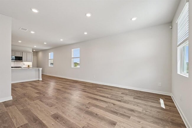 Building Photo - 133 Cutleaf