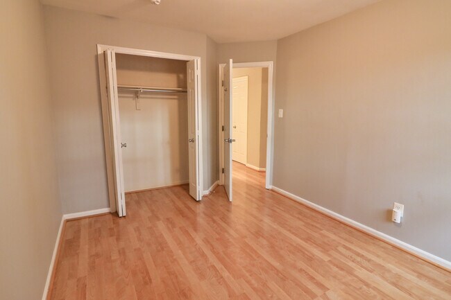 Building Photo - 10488 Parthenon Ct