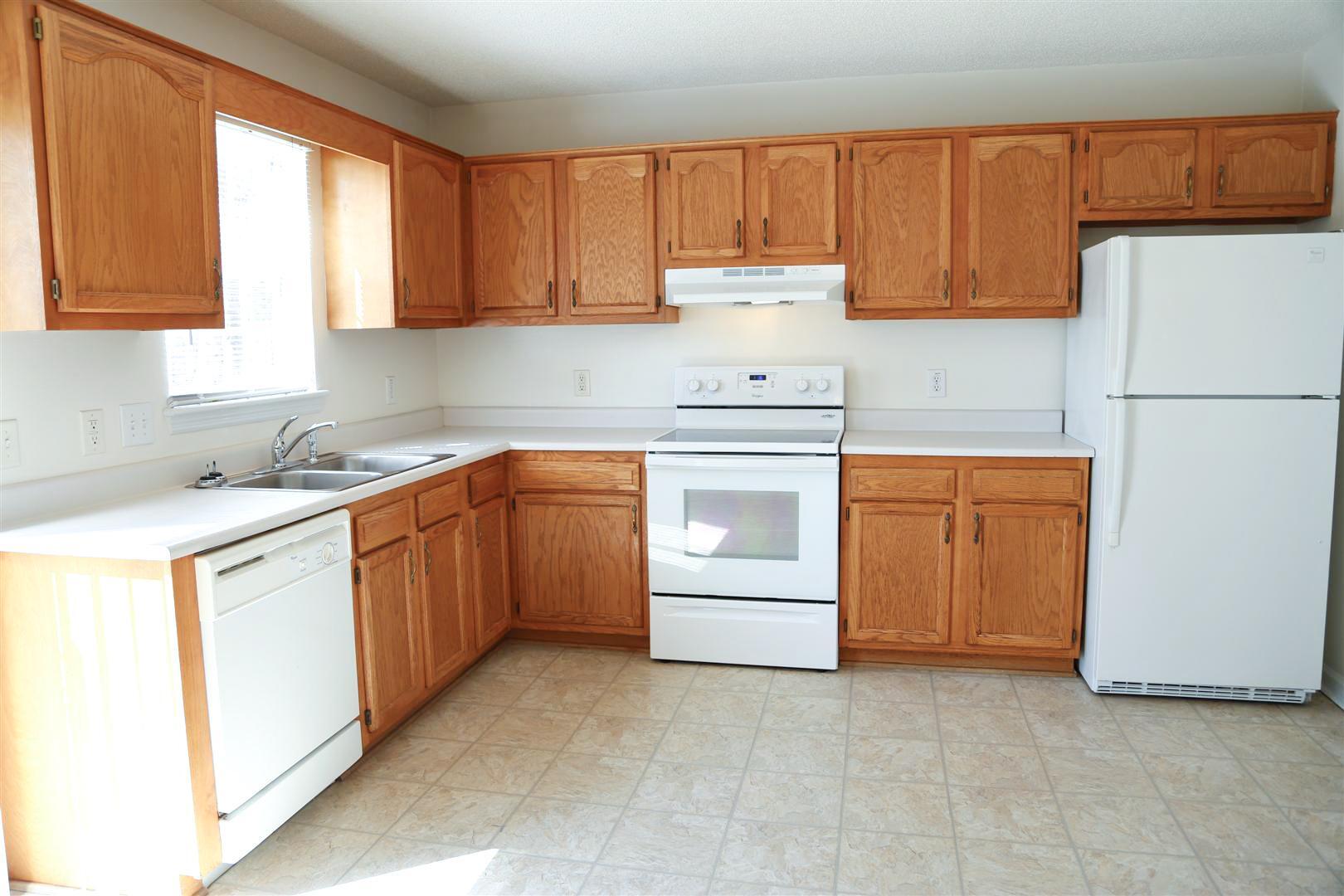 Building Photo - 121 W Ivybridge Dr