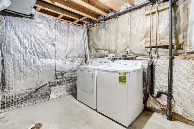 Building Photo - 5328 Larochelle Ct