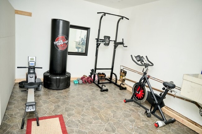 Building Photo - 1314 Harwich Dr