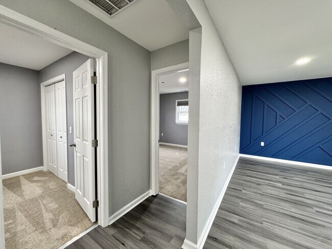 Building Photo - Fully-Updated 1st-Time Rental! Ready NOW! Pet Friendly w/Large, Detached Garage Workshop!