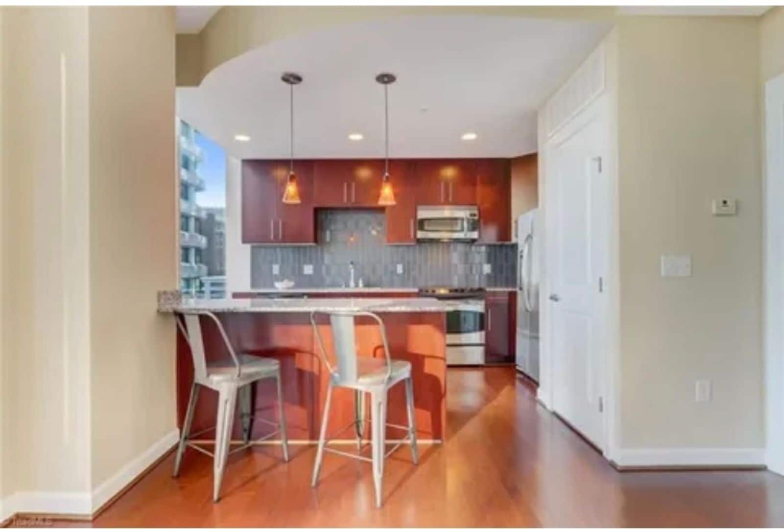 Building Photo - 201 N Elm St