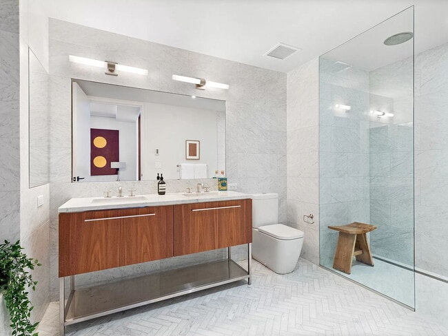 Building Photo - 130 Furman St