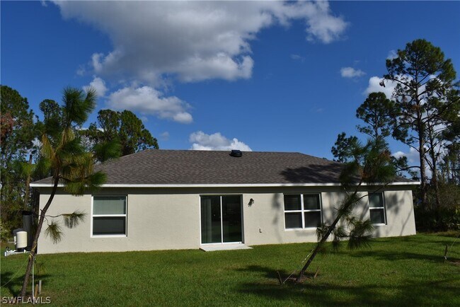 Building Photo - 3437 Renault Cir