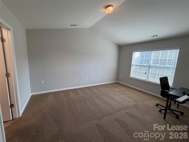 Building Photo - 4265 Long Arrow Dr