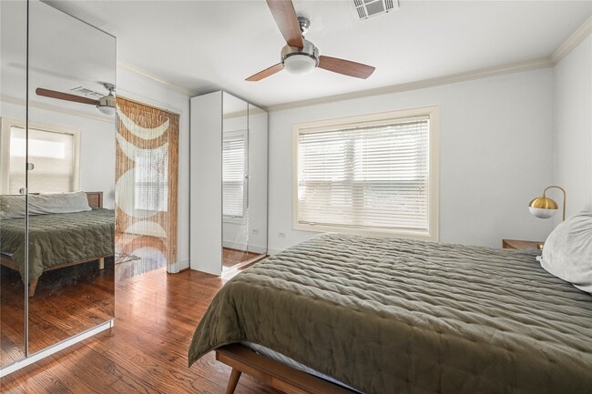 Building Photo - 1612 Vermont St