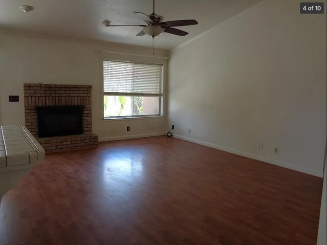 Building Photo - 898 Don Medico Dr