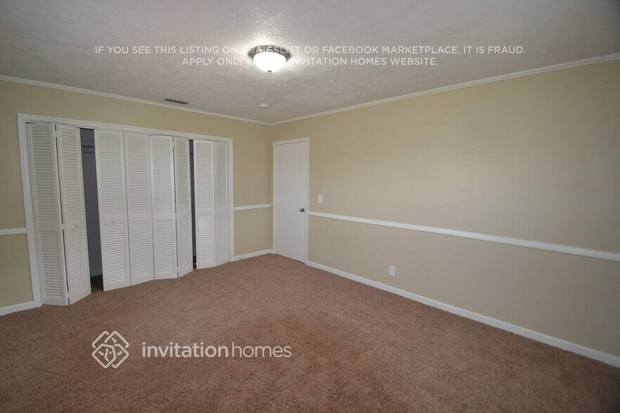 Building Photo - 4689 Palo Verde Dr