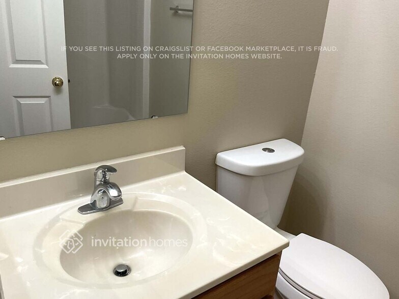 Building Photo - 732 Toulon Dr