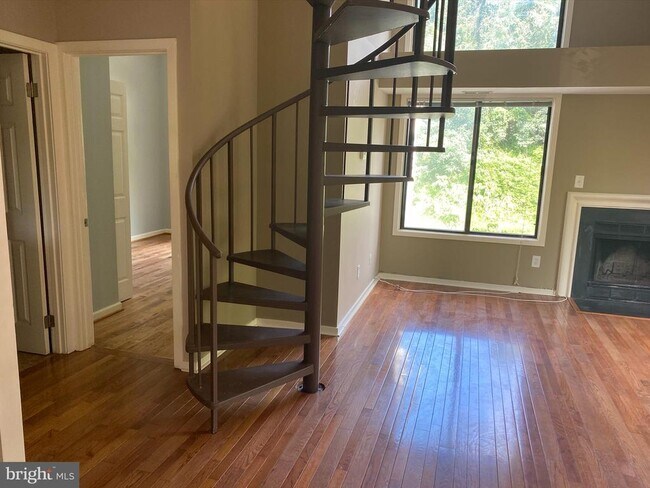 Building Photo - 18472 Bishopstone Ct