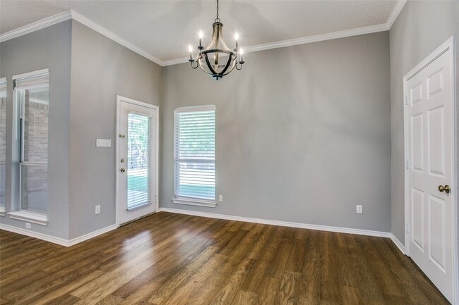 Building Photo - 7120 Axis Ct