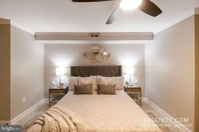 Building Photo - 1441 Clifton St NW