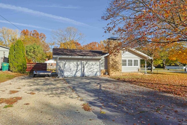 Primary Photo - 19191 Palisade Ave