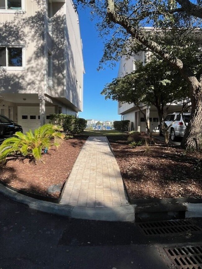 Building Photo - 1200 St Joseph St