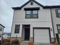 Building Photo - Stunning Townhome with Modern Finishes & Resort-Style Amenities – Available July 1!