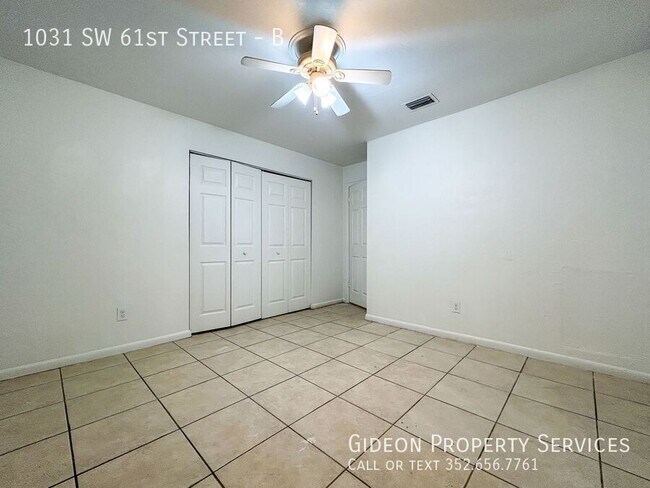 Building Photo - 1031 SW 61st St