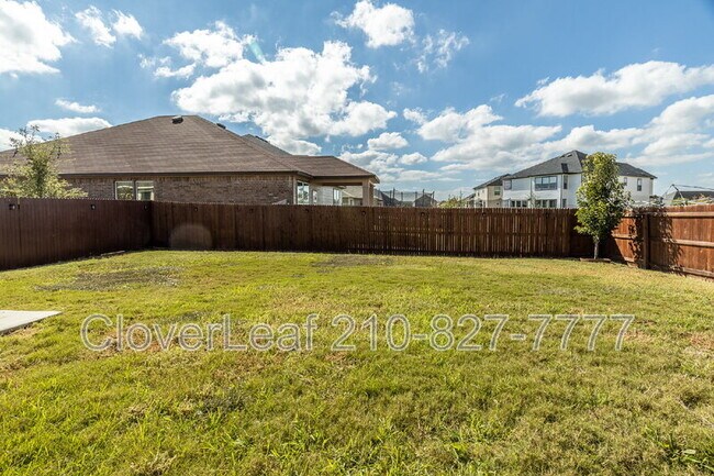 Building Photo - 682 Pond Springs