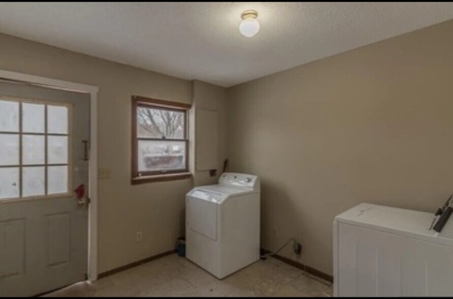 Laundry room (updates in progress) - 802 Le Hillier St