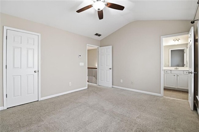 Building Photo - 1344 Thornborough Dr