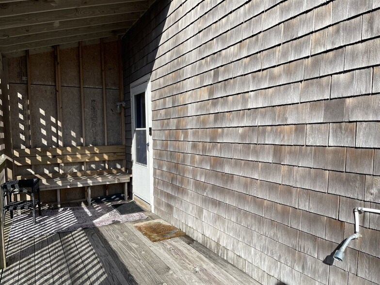 Building Photo - 54066 Marlin Dr