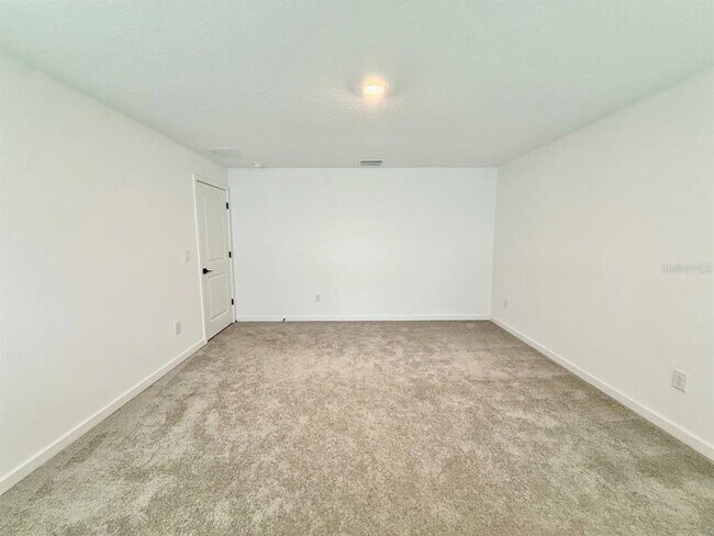 Building Photo - 5745 Helmsman Ct