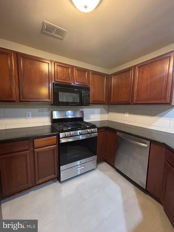 Building Photo - 13107 Millhaven Pl