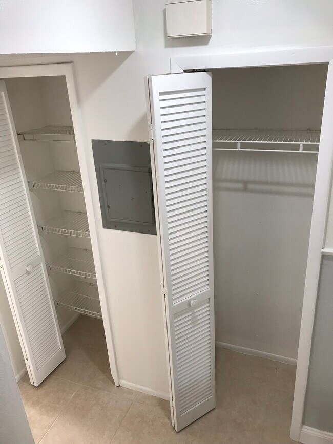 Building Photo - 12230 Fox Hound Ln