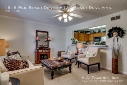 Building Photo - 1515 Paul Bryant Dr