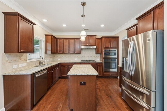 Building Photo - 6370 Shiloh Woods Dr