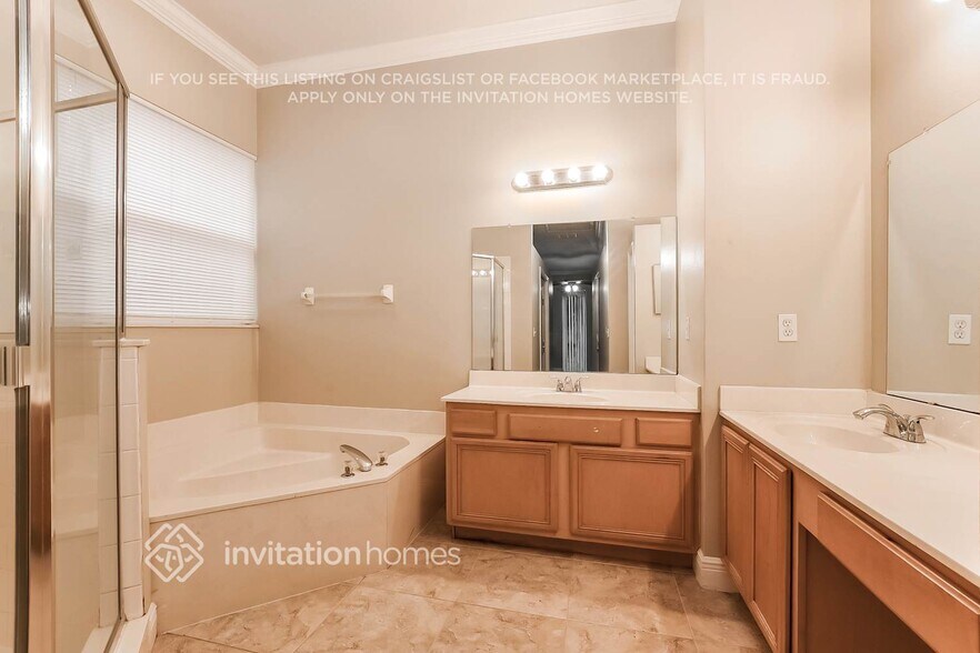 Building Photo - 2355 Cimmaron Ash Way