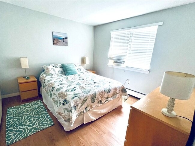 Building Photo - 70 Carroll Ave