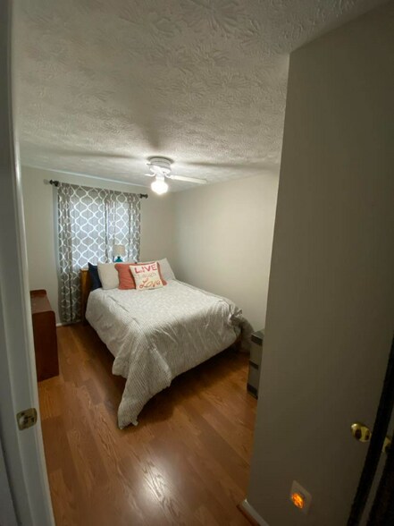 Building Photo - 8289 Wold Den Ct